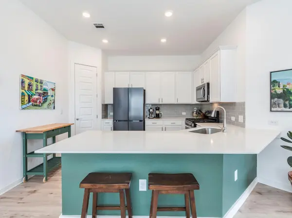 2132 Centerline LN, Georgetown, TX 78628
