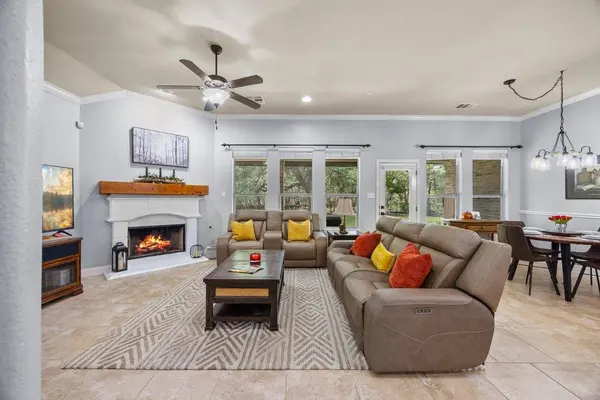 246 Southern Sunset CV, Driftwood, TX 78619