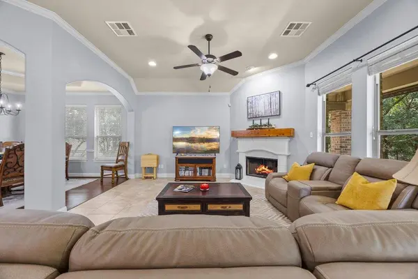 246 Southern Sunset CV, Driftwood, TX 78619