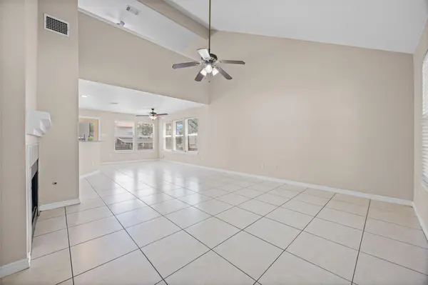 2432 Roundabout LN, Round Rock, TX 78664