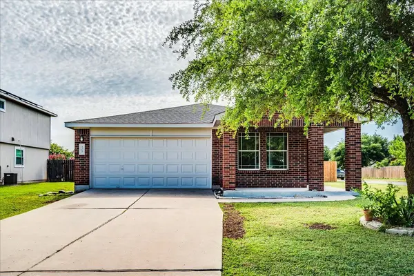 100 Easy ST, Hutto, TX 78634