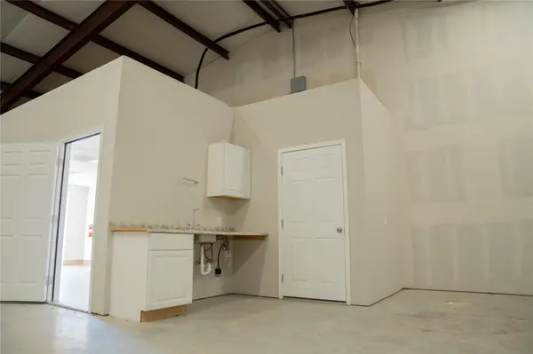 2550 County Road 279 #E, Leander, TX 78641
