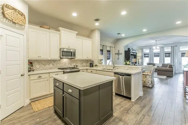 6209 Llano Stage TRL, Austin, TX 78738