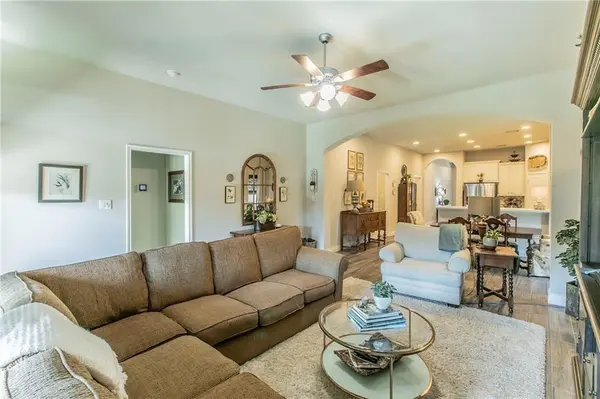 6209 Llano Stage TRL, Austin, TX 78738
