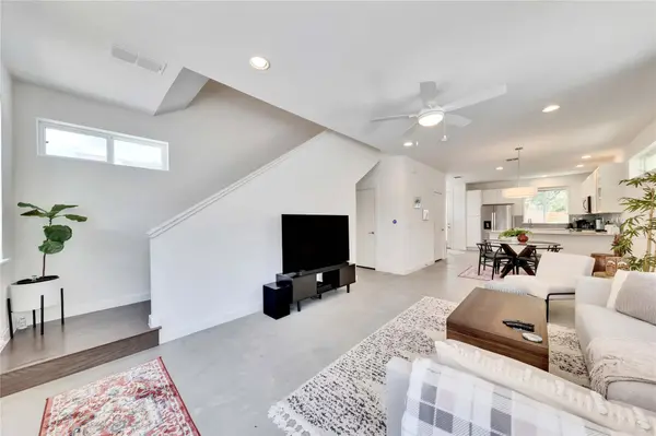 814 N Bluff DR #82, Austin, TX 78745