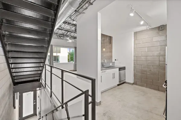 4801 S. Congress Ave #H2, Austin, TX 78745