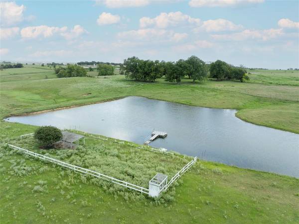 2610 FM 1965, La Grange, TX 78945