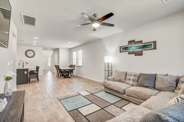 495 Eves Necklace DR, Buda, TX 78610