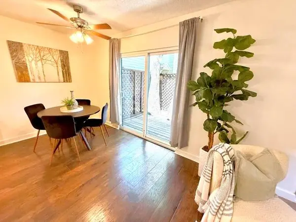 900 Taulbee LN #106, Austin, TX 78757