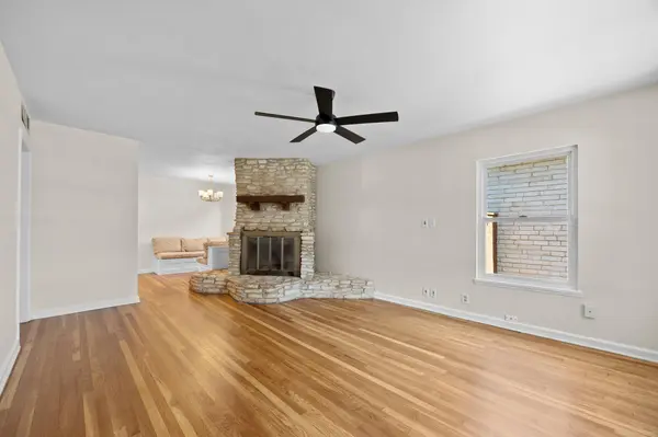 5014 W Frances PL, Austin, TX 78731