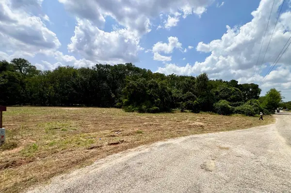 Lot 12 Patti CV S, Bastrop, TX 78602