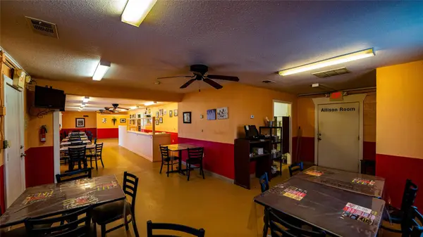 109 E 2nd ST, Rockdale, TX 76567