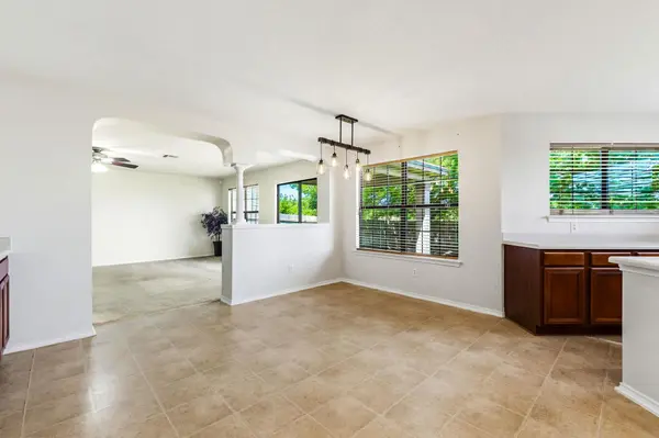 305 Harvest Meadow LN, Temple, TX 76502