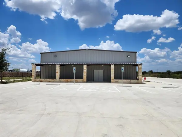 4090 Williamson RD, Buda, TX 78610