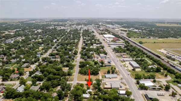 1101 W 3rd ST, Taylor, TX 76574