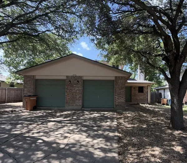 2906 Kestrel DR #B, Austin, TX 78745