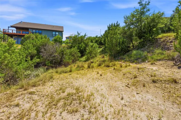 10704 Lake Park DR, Dripping Springs, TX 78620