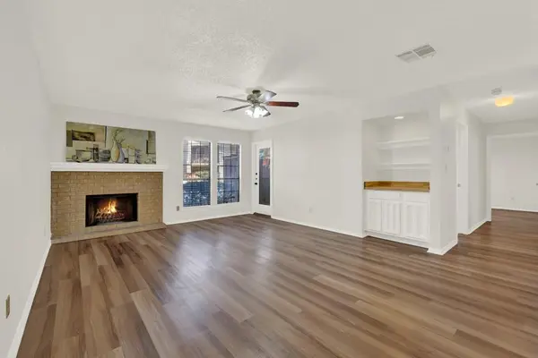 1202 Thorpe LN #701, San Marcos, TX 78666