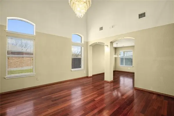 1825 Golden Sunrise LN, Pflugerville, TX 78660