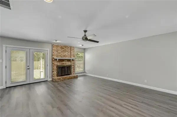 906 Cactus DR, Round Rock, TX 78681