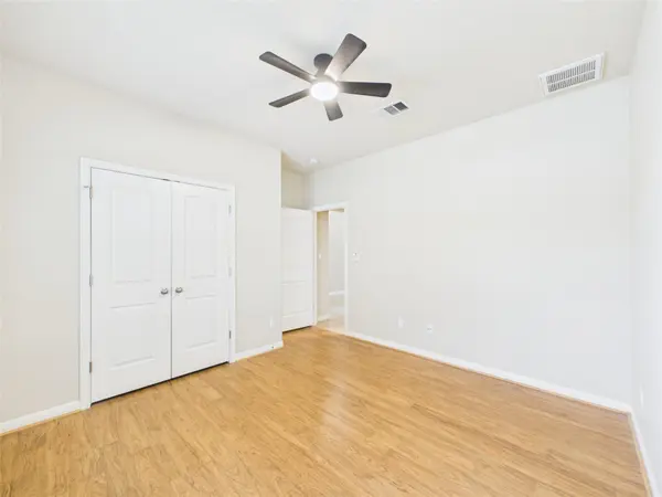 1070 Sussex WAY, Round Rock, TX 78665