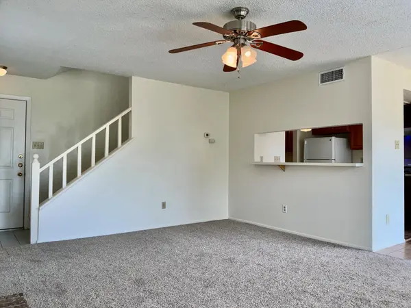 12120 Thompkins DR #B, Austin, TX 78753