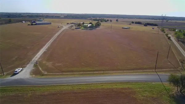 1351 CR 320, Granger, TX 76530