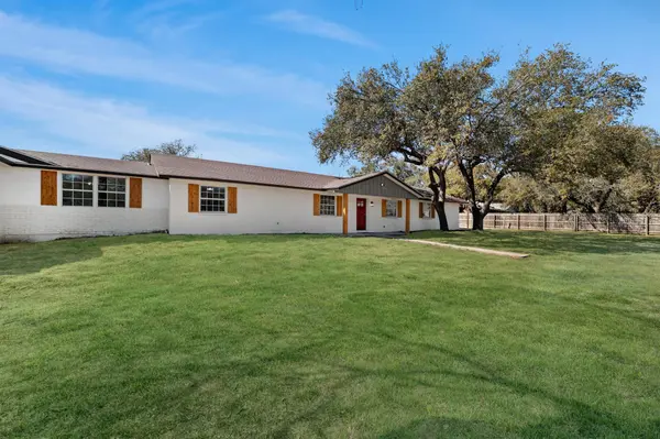 113 Crestline DR, Pleasanton, TX 78064