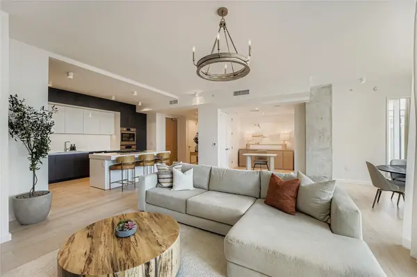 313 W 17th ST #1404, Austin, TX 78701