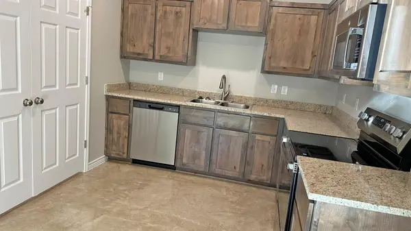 218 Leon LN #A-B, Copperas Cove, TX 76522