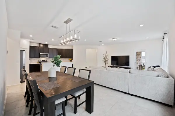 7216 Gray Catbird DR #86, Austin, TX 78744