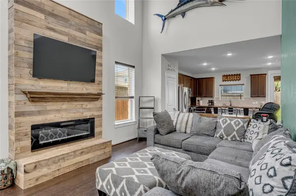 8002 Autumn Moor BND, Lago Vista, TX 78645