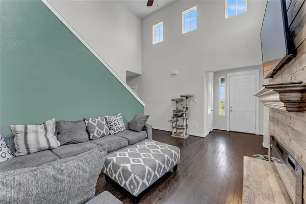 8002 Autumn Moor BND, Lago Vista, TX 78645