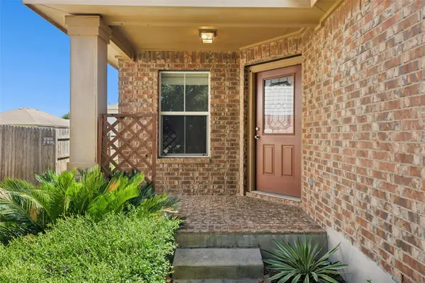 207 Wild Cat DR, Bastrop, TX 78602