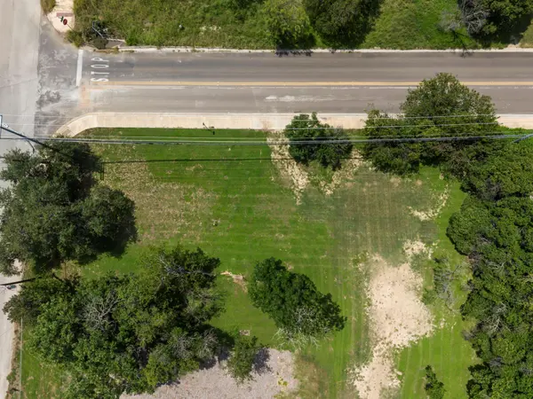 1410 N Bishop ST, San Marcos, TX 78666