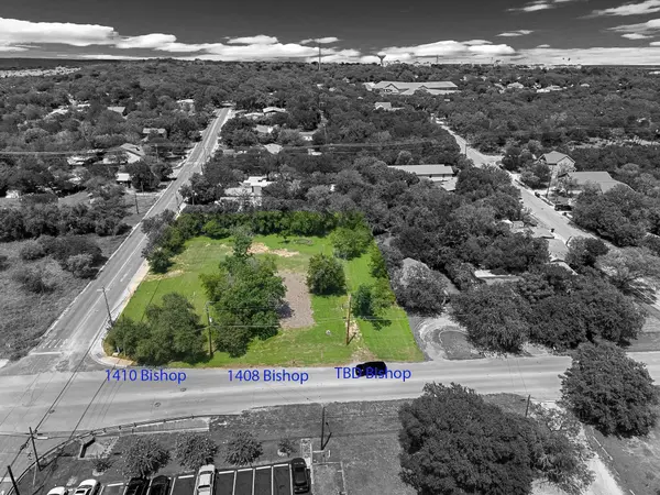1410 N Bishop ST, San Marcos, TX 78666