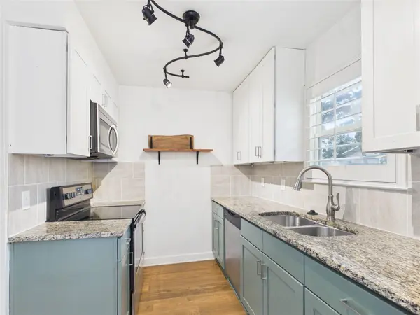 6211 Manor RD #107, Austin, TX 78723