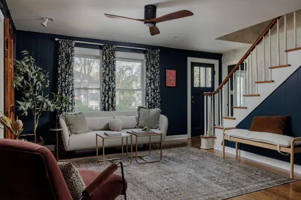2104 De Verne ST, Austin, TX 78704