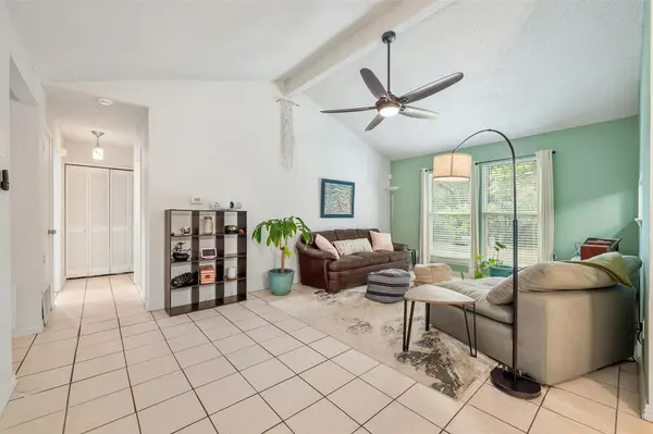 2523 E Stassney LN, Austin, TX 78744