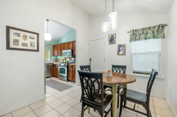 2523 E Stassney LN, Austin, TX 78744