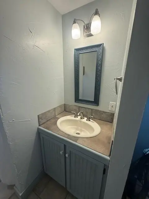 7355 FM 713, Dale, TX 78616