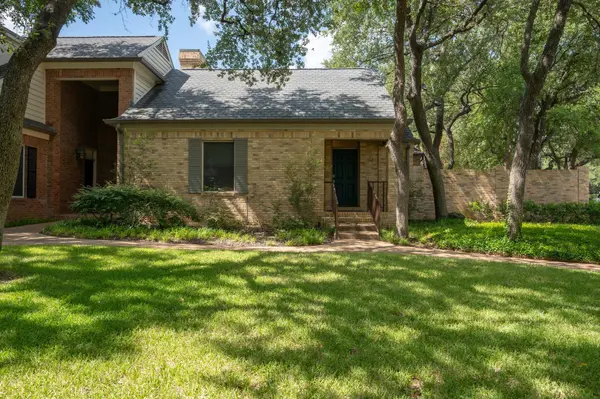 2838 Montebello RD #D18, Austin, TX 78746