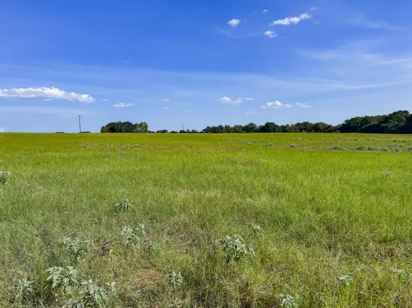 0001 Old McMahan RD, Lockhart, TX 78644