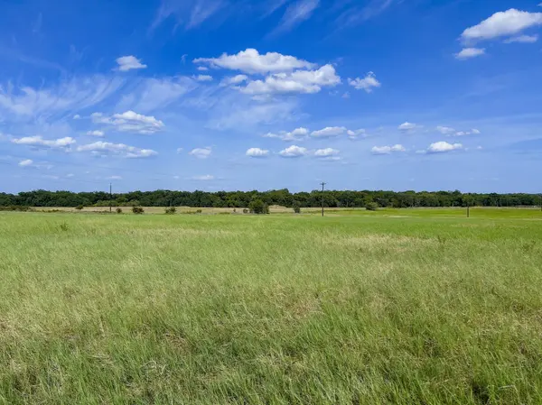 0001 Old McMahan RD, Lockhart, TX 78644