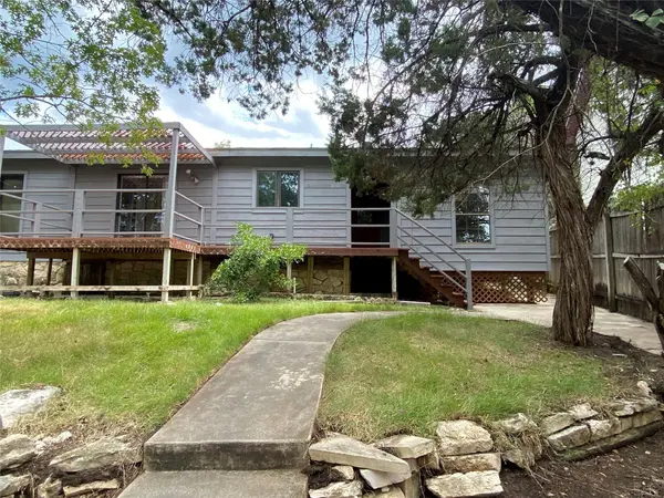 1516 Lisa DR #B, Austin, TX 78733