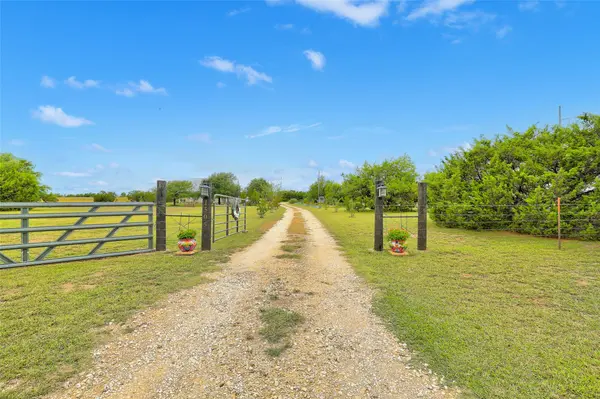 1505 County Road 315, Jarrell, TX 76537