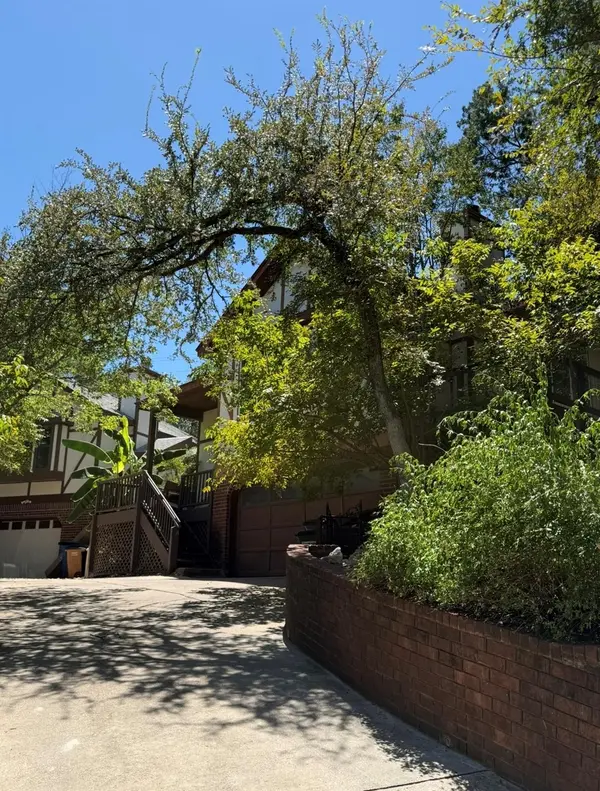 6002 Shadow Valley CV #A, Austin, TX 78731