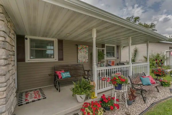 2112 S ONEIDA ST, Green Bay, WI 54304