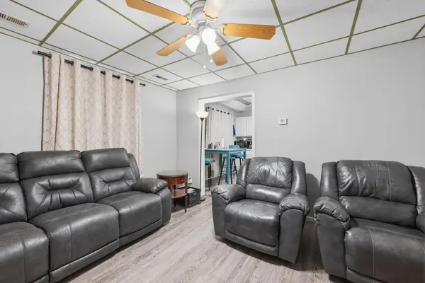 352 S Sheridan, Wichita, KS 67213