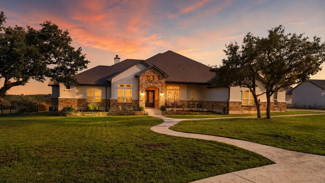 104 Highland Spring LN, Georgetown, TX 78633